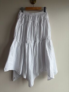 White Tiered Handkerchief Hem Skirt - Women